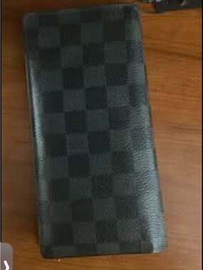 Louis Vuitton Damier Graphite Long Zip Card Holder Wallet in Black